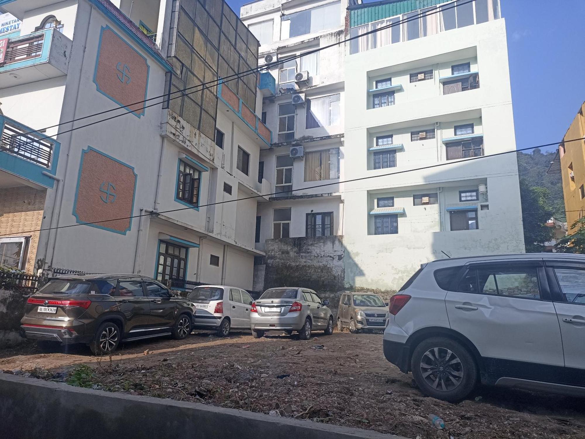 Hotel The Moksham Rishīkesh Екстериор снимка